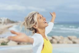 Qx Therapeutics logo